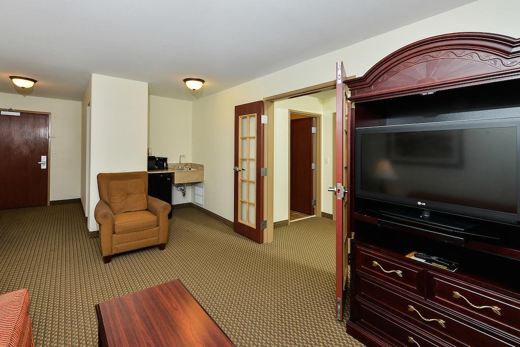 Quality Inn & Suites Airport North Sioux Falls Eksteriør bilde