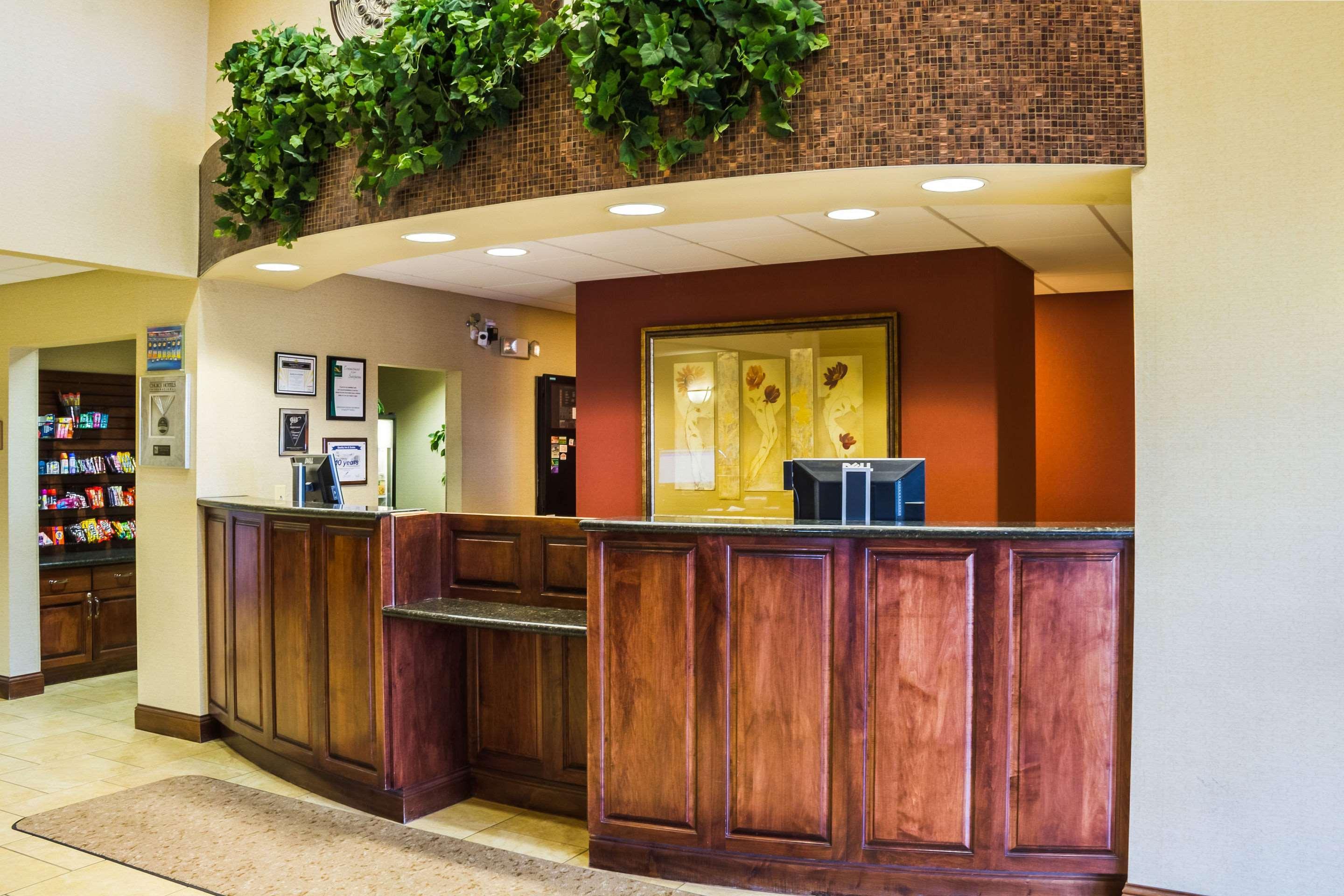 Quality Inn & Suites Airport North Sioux Falls Eksteriør bilde