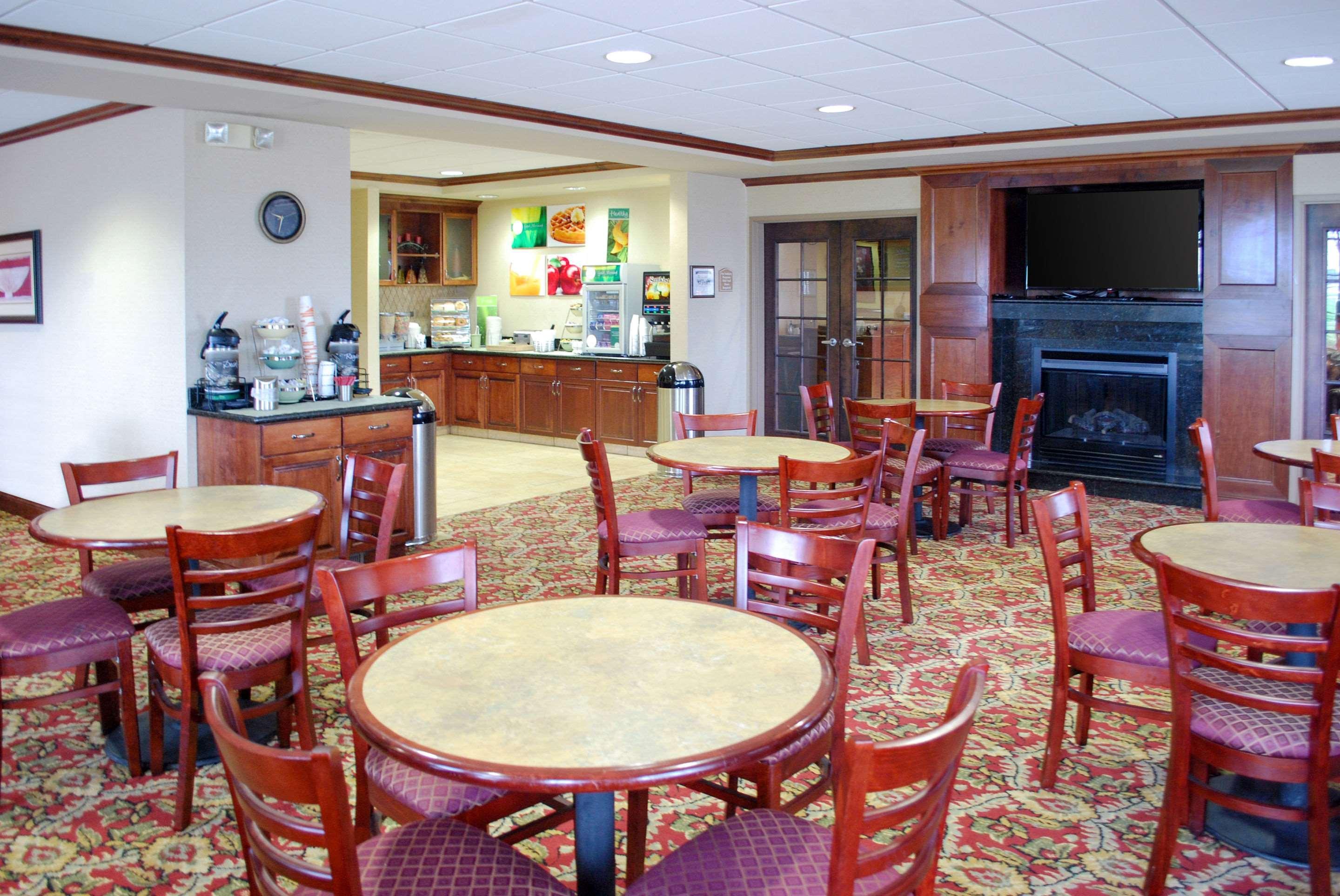 Quality Inn & Suites Airport North Sioux Falls Eksteriør bilde