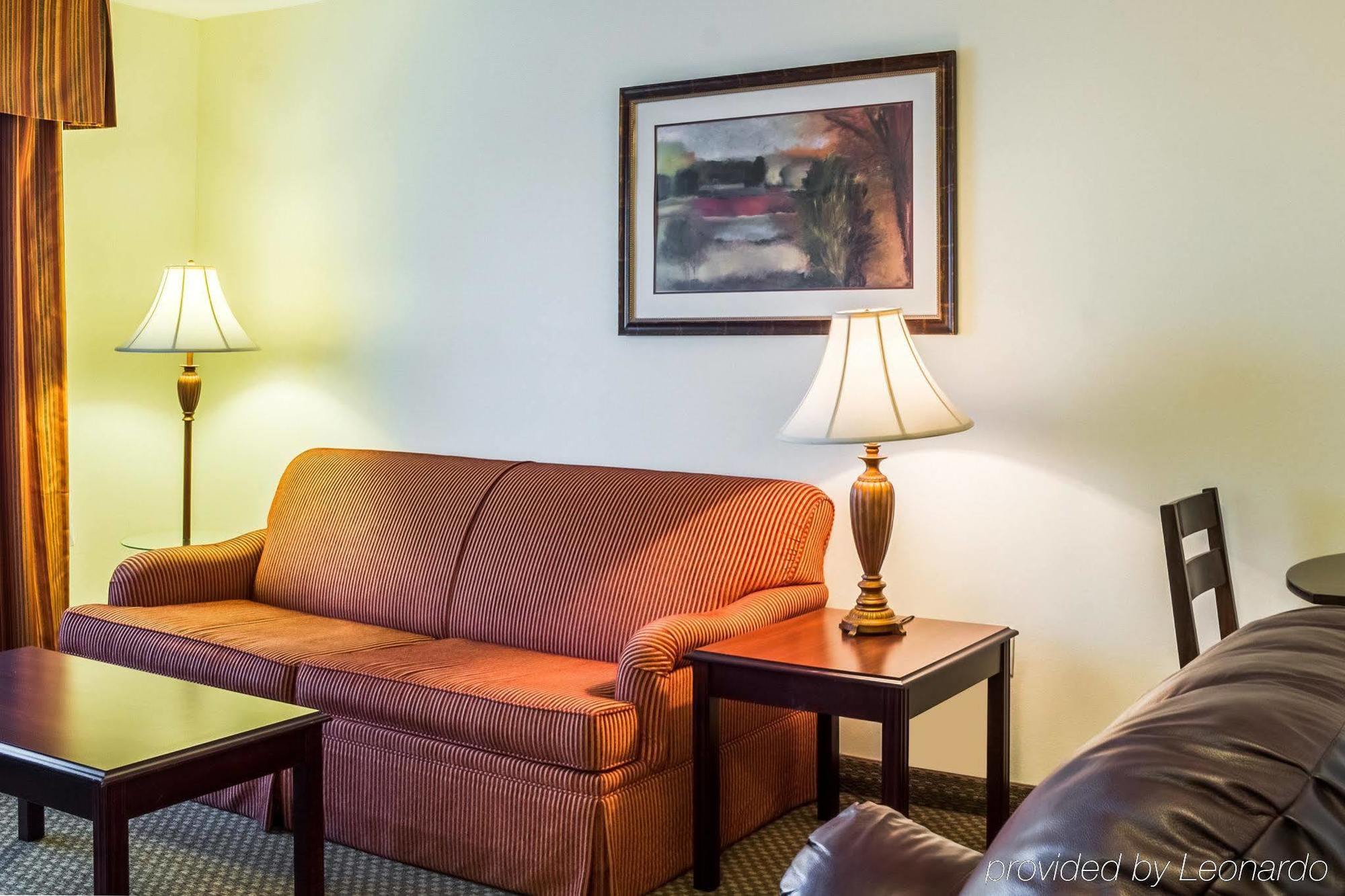 Quality Inn & Suites Airport North Sioux Falls Eksteriør bilde